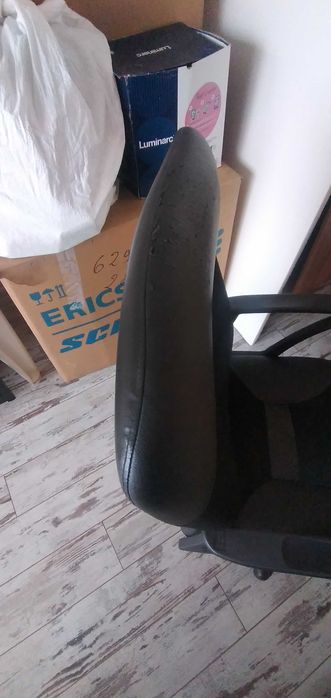 Офис бюро и стол