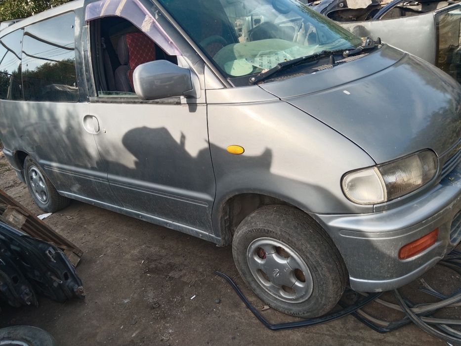 Ниссан Серена С23 на разбор