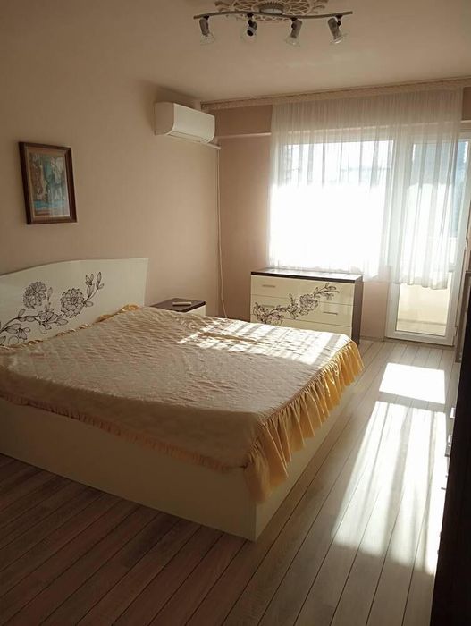 Дава се под наем Тристаен апартамент в Бургас, Меден рудник - зона В - 75 кв.м за 382.5 € - Снимка #5