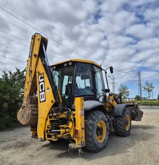 Buldoexcavator JCB 3CX an 2013, AC, cupa multifunctionala, stare perfecta