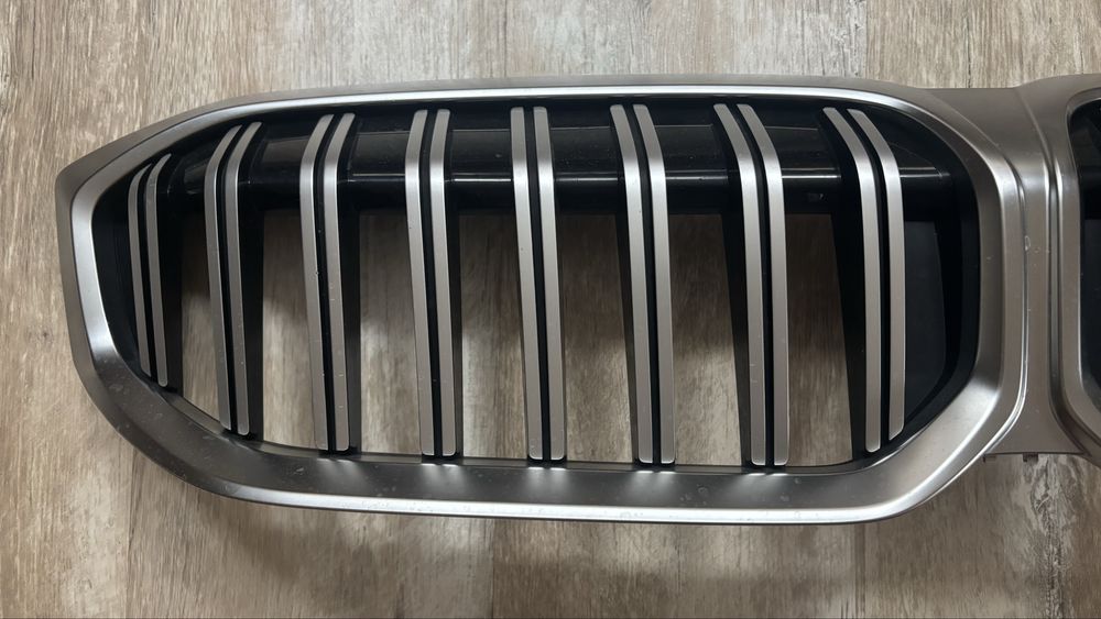 Оригинална решетка BMW G20