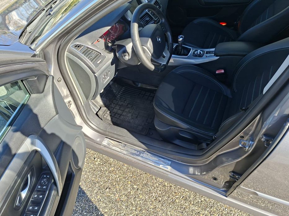 Renault Laguna 2012 / 1.5 Diesel / 6-1 Trepte