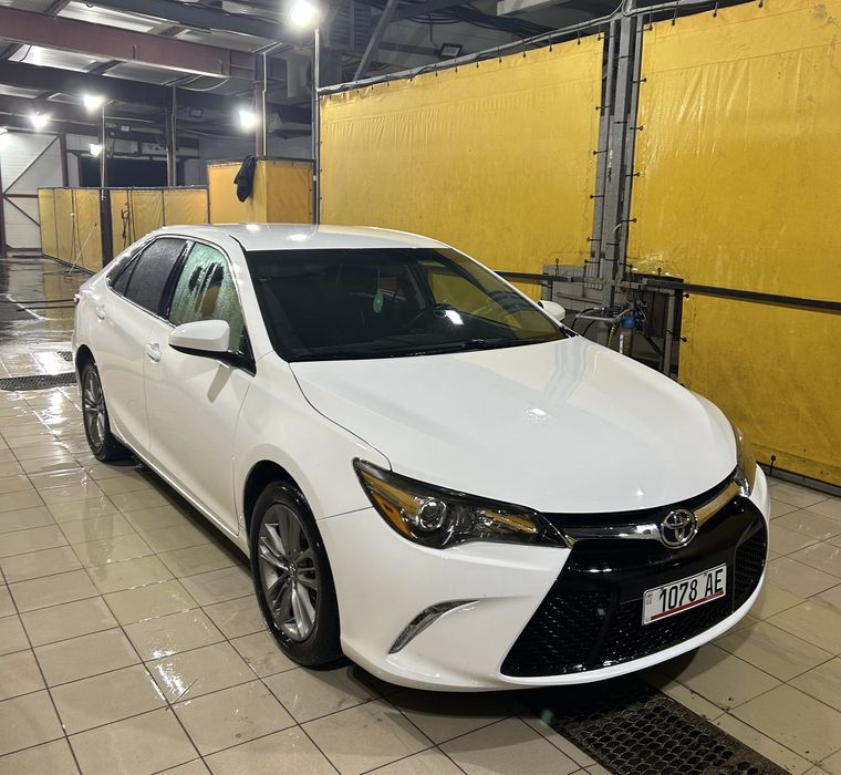 Toyota Camry 2016