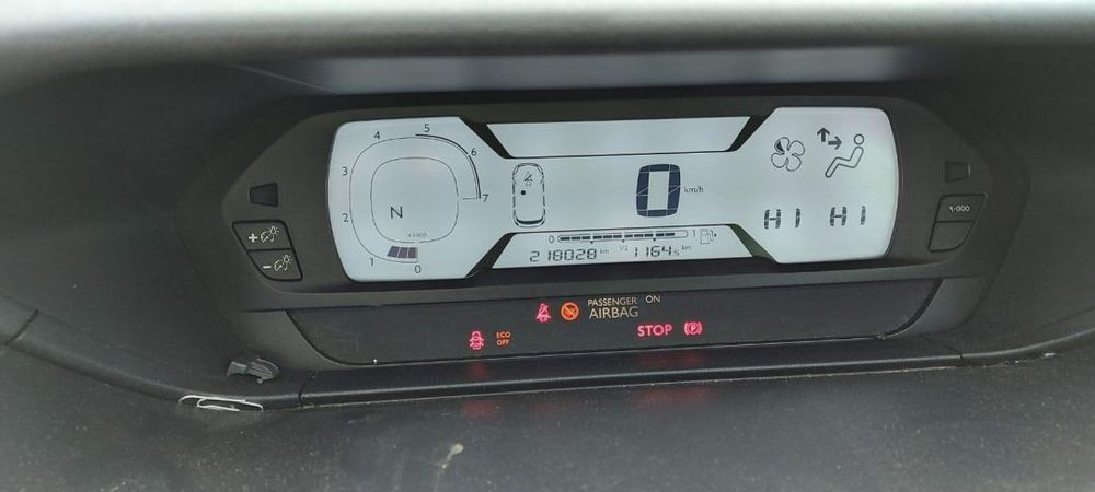 Dezmembrez Citroen C4 Picasso 2017 1.6hdi Euro 6