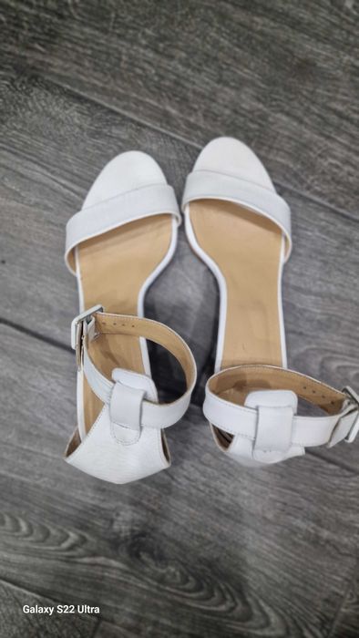 Официални обувки с ток от естествена кожа