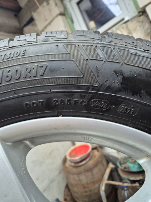 225/60 R17 cu cauciucuri de iarnă