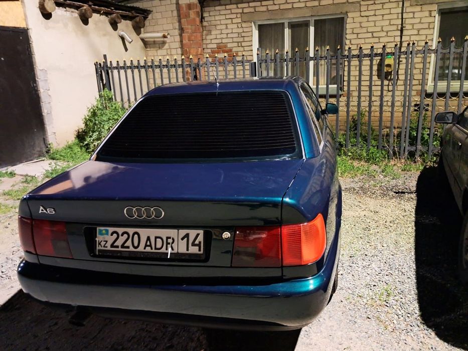 Продам  Ауди А6 С4