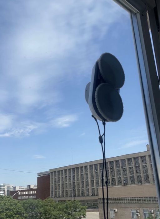 Робот мойщик окон