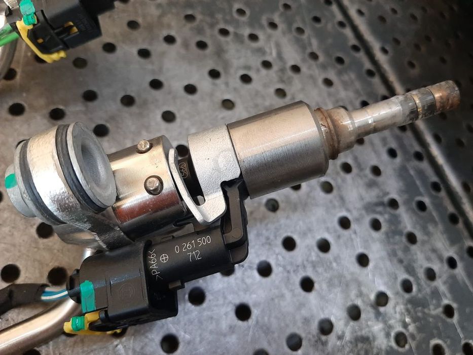injector 1.5 t b 15e4e mg hs 0261500712