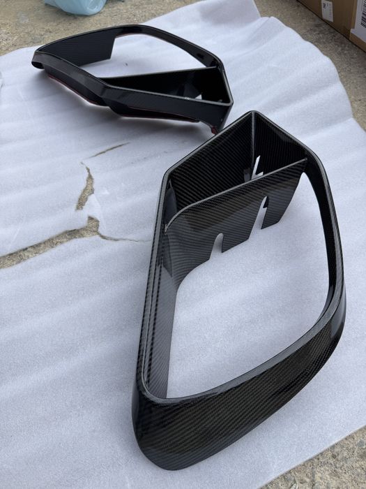 Истински CARBON въздуховоди за AMG GT 43 53 50 предна броня