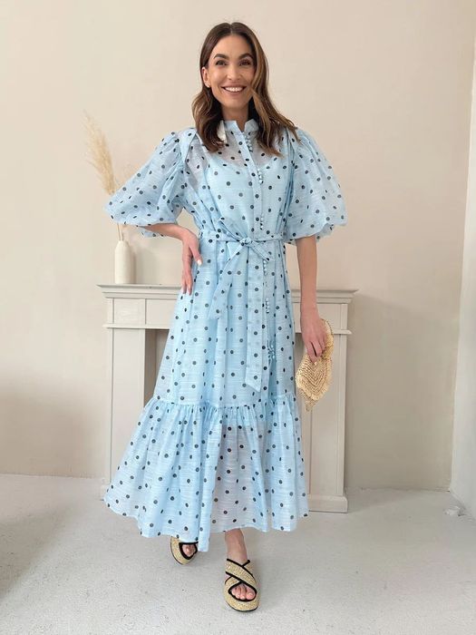 Уникални рокли на точки с буфан ръкав