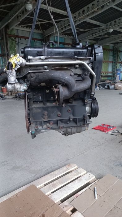 Двигатель 2л AZM Фольксваген Пассат Б5