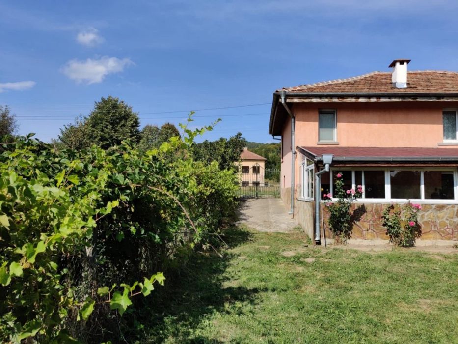 Продава се Къща в с. Боринци, Област Сливен - 128 кв.м за 399 €/кв.м - Снимка #1