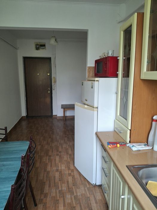 Vand apartament 2 camere