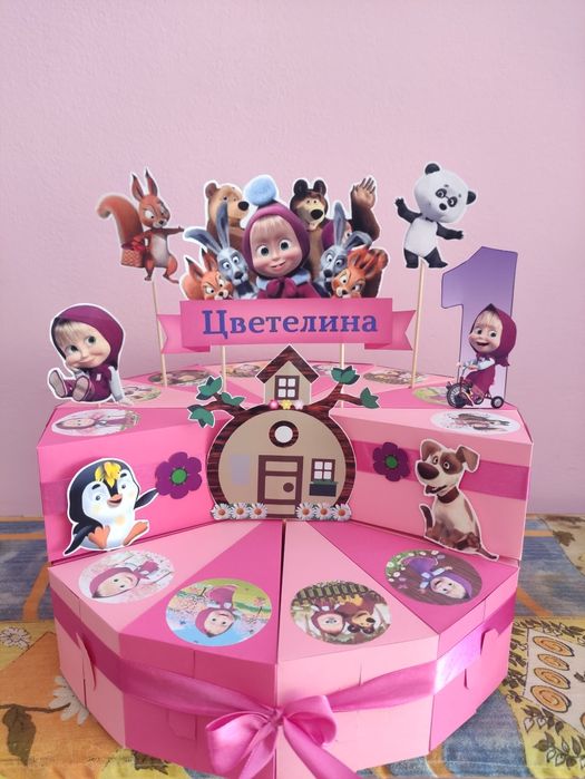 Картонена торта "Маша и мечока,"