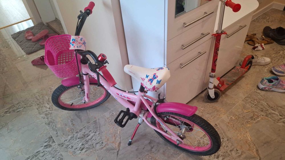 Розово детско колело за момиче