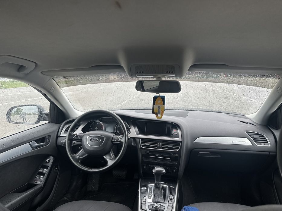 Vand sau schimb audi a4,facelift(2013)