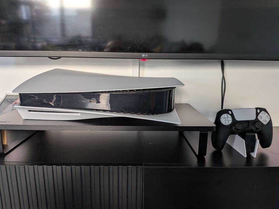 Playstation 5 PS5 prima generatie cu jocuri