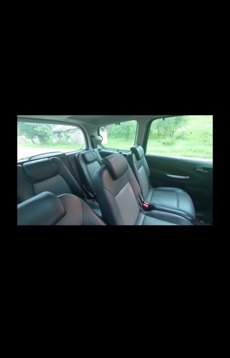 Vând urgent ford galaxy 2.0 7 persoane