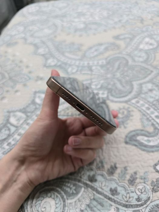 Iphone 16pro max gold 256