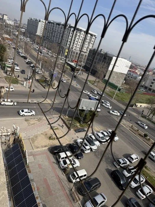 Сергели 8А. 2/8/9 60 м² + 10 м² кладовка продаётся квартира