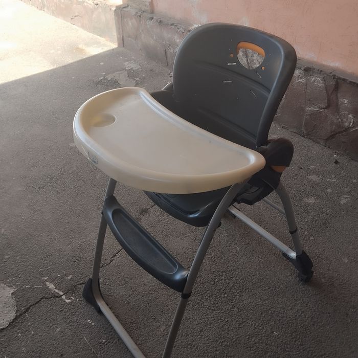 Продам стульчик для кормления ребенка