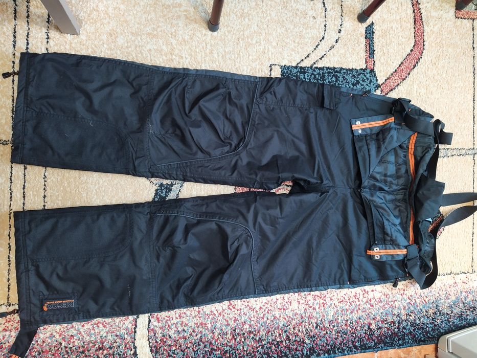 Pantaloni schi bărbați