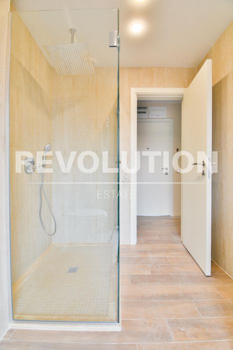 Дава се под наем Четиристаен апартамент в София, Изток - 100 кв.м за 1500 € - Снимка #10