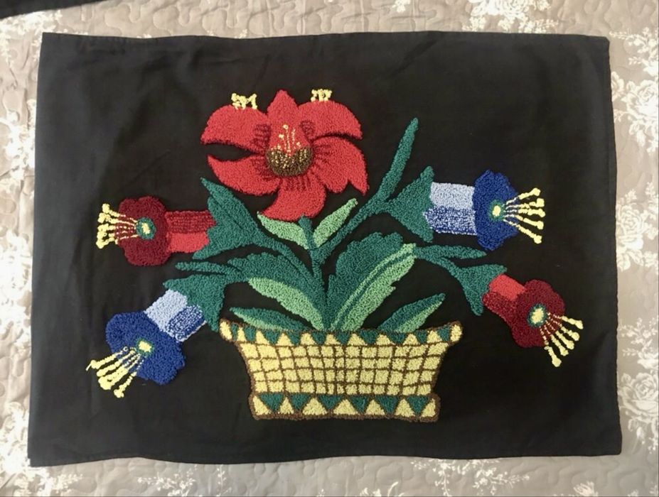 Арт калъфка ръчно везана; Терлици - 2 комплекта