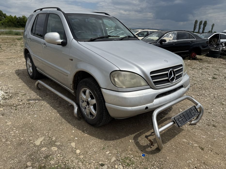 На части МЛ320 ML320 ролбар степенки сив кожен салон Мерцедес Mercedes