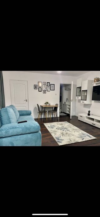 Închiriez apartament