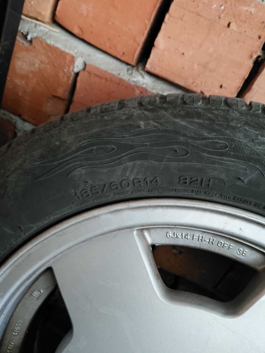Джанти с гуми R 14 4 броя перфектни