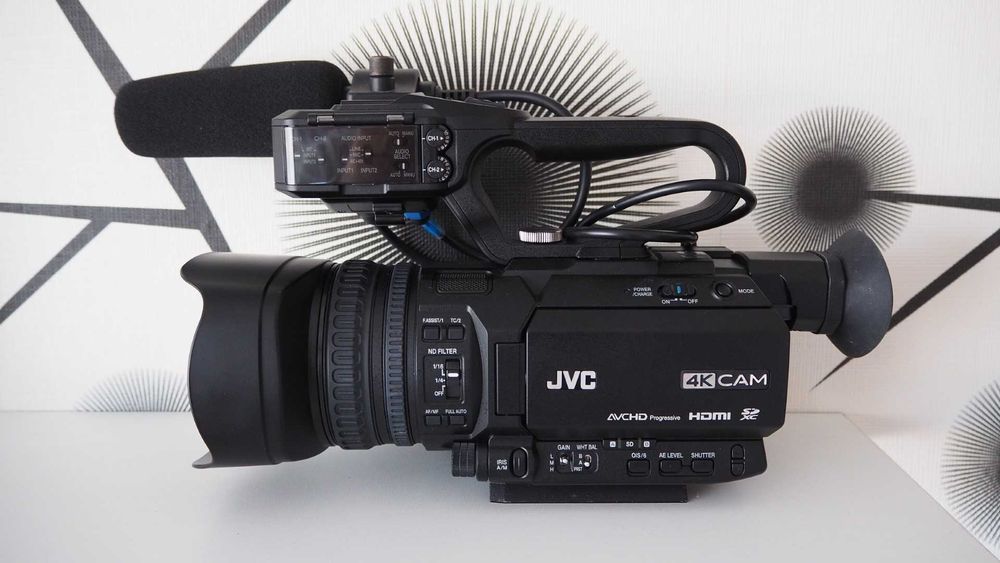 JVC GY 180 - 4K la preț imbatabil