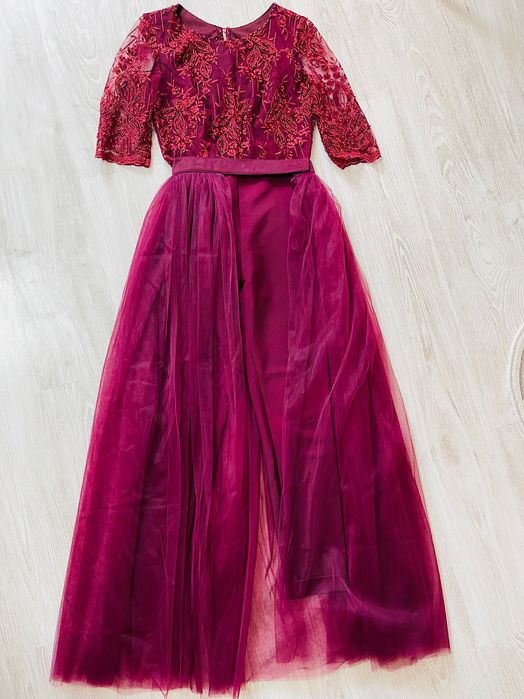 Salopeta elengenta cu trena detașabilă din tull mărime xs