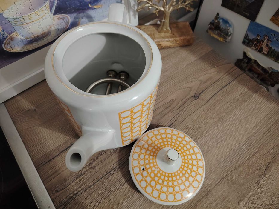 Винтидж порцеланов чайник