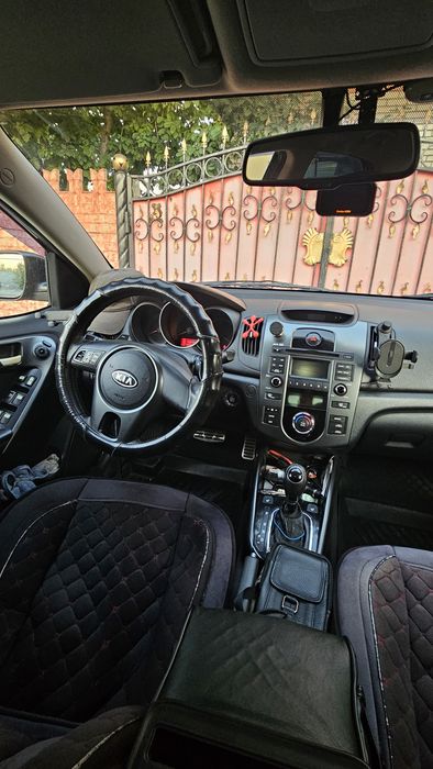 Продам автомобиль Kia