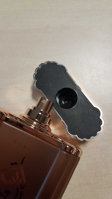 Parfum arăbesc Khalis Lamasat al oud