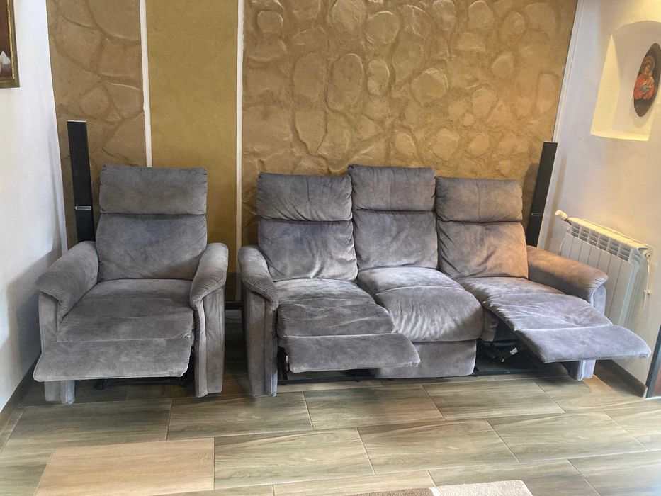 Сив диван 3-ка с фотьойл. С Релакс механизъм за повдигане на краката!