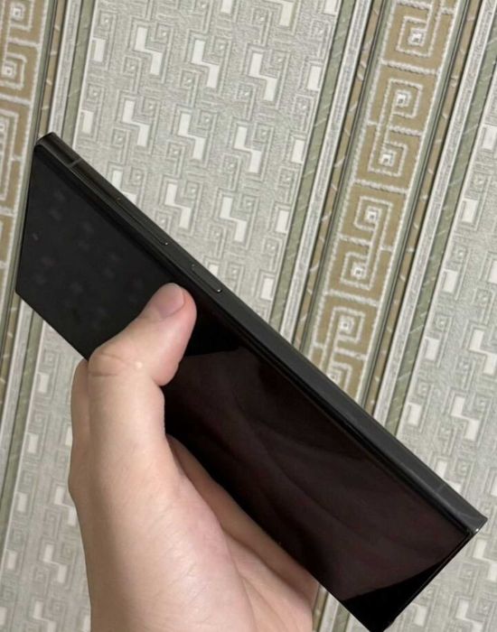 Samsung Galaxy s23 Ultra 12/512gb