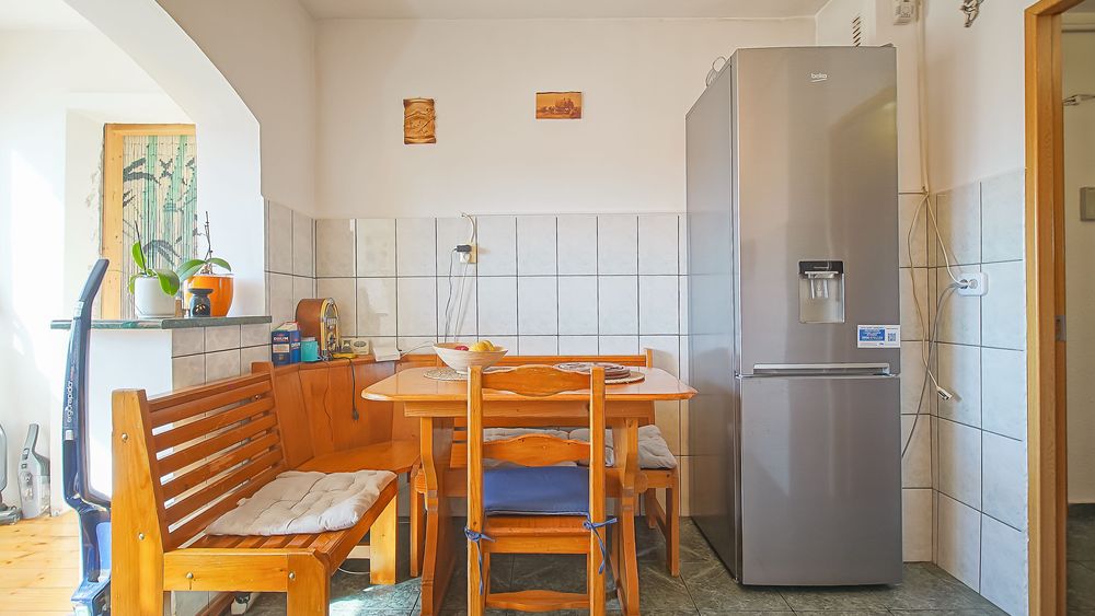 Vând apartament 3 camere, Triaj, decomandat, 74 mp.