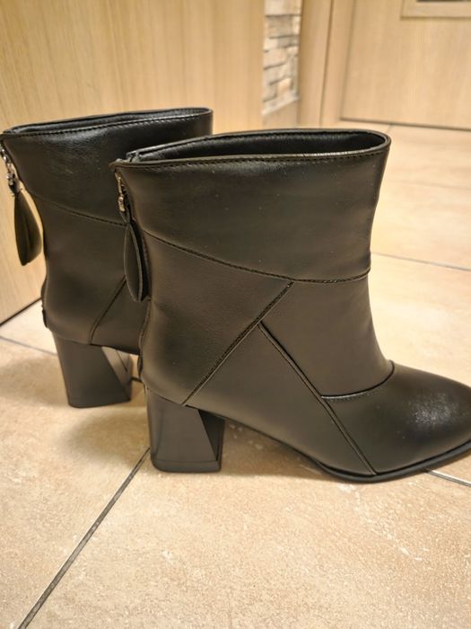 Дамски обувки с ток