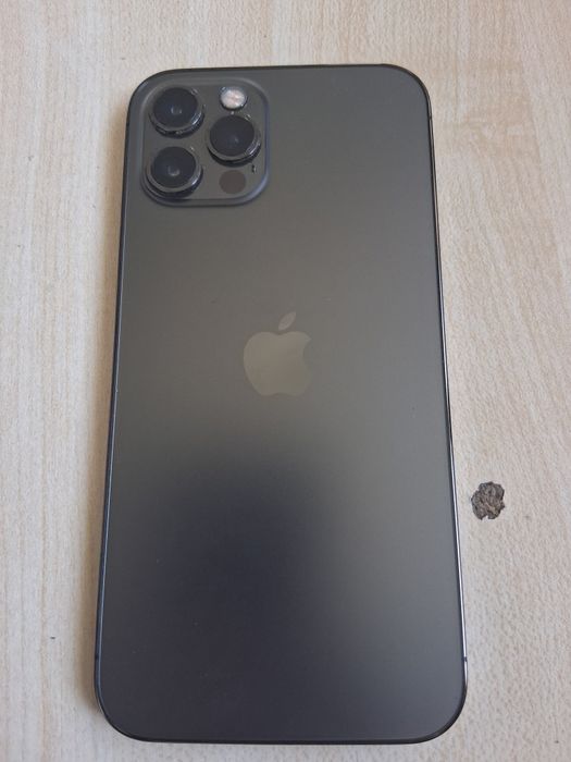 Продавам Айфон 12 Pro за София