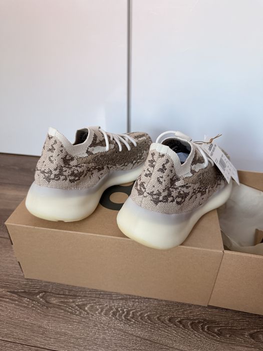 adidas Yeezy Boost 380 Pyrite - нови с кутия - 43 1/3