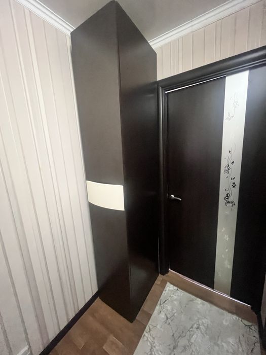 Продам Шкаф пенал