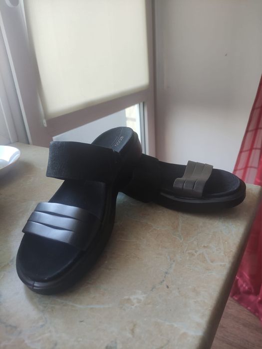 Новые тапочки ECCO