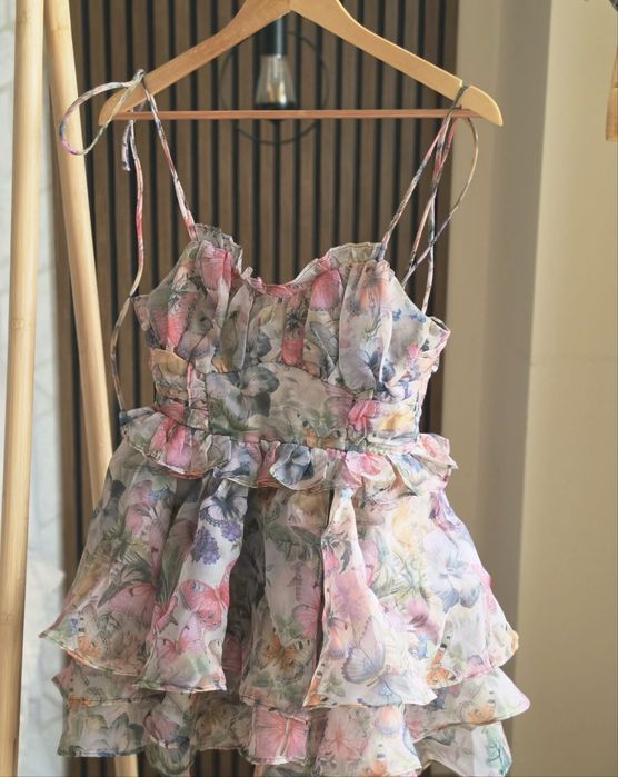 Дамска рокля с пеперуди