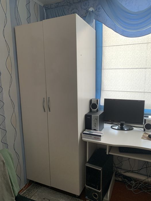 Продам комплект мебели