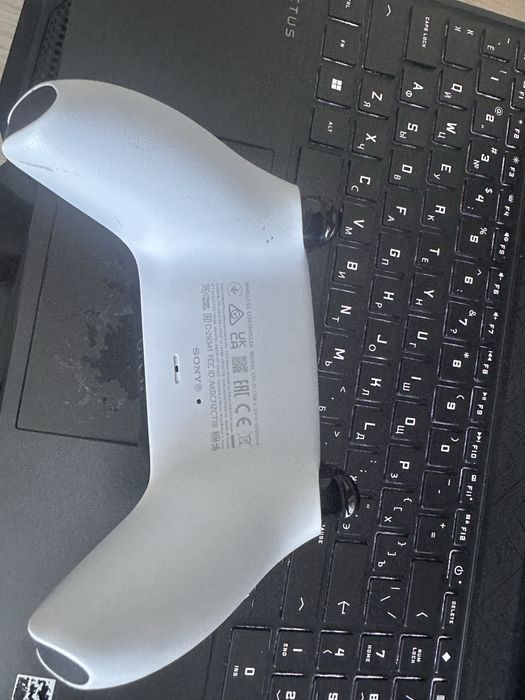Продам джойстик Ps5