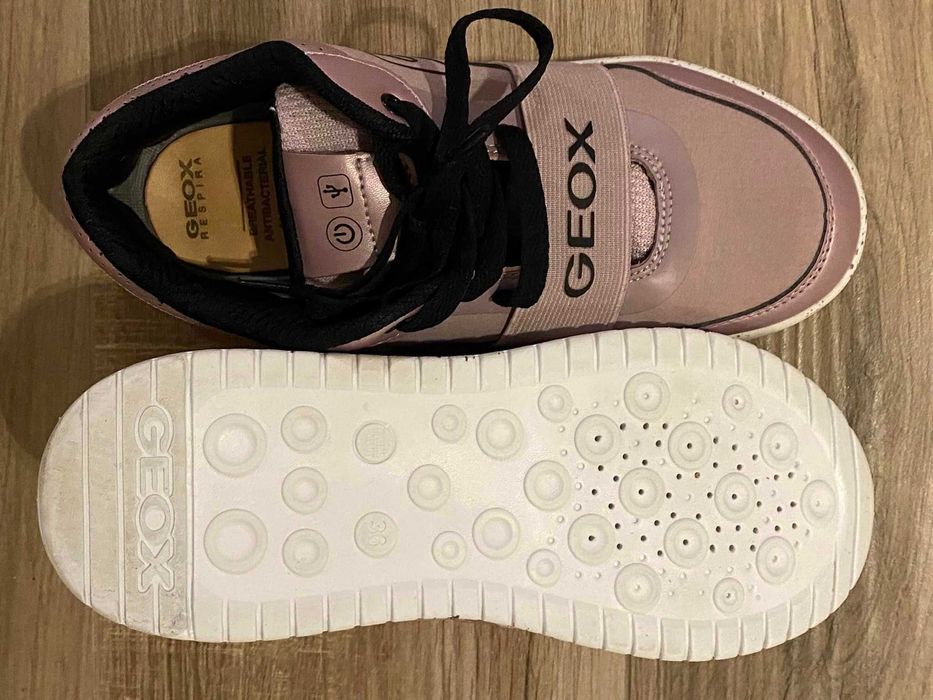 Vand pantofi sport GEOX LED masura 36