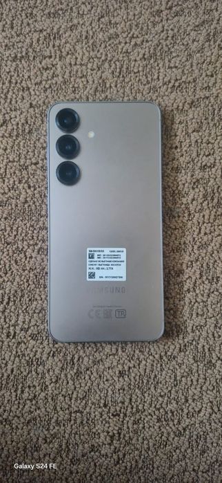 Samsung S25 на 12ГБ/256 ГБ
